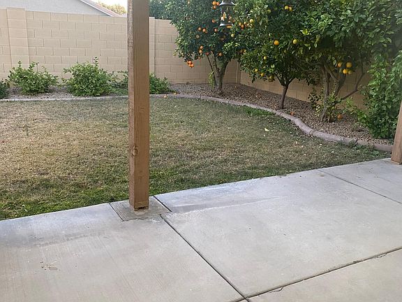 4th image of 2115 E Donald Dr