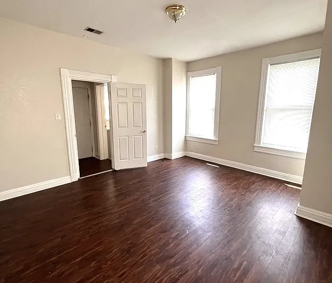 710 Dinwiddie St #B — Photo 14