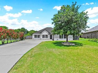 102 Packer Dr, Fate, TX 75189