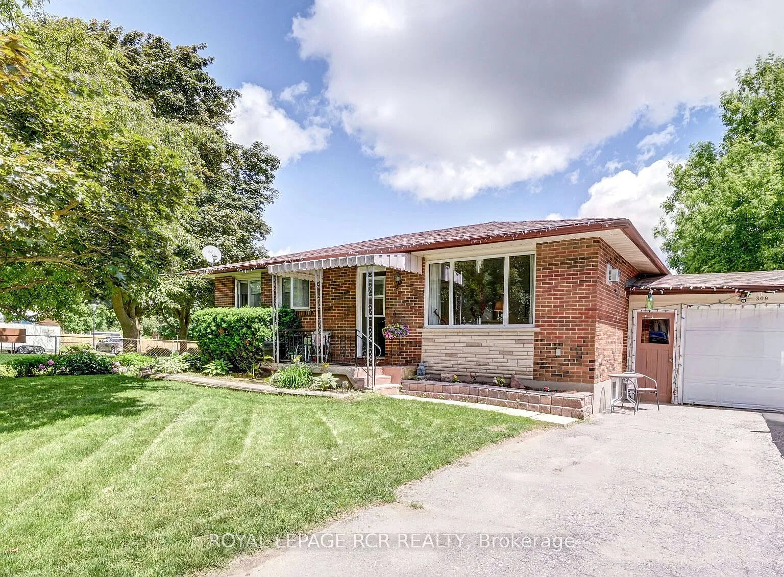 2 bed, $2,200 — Photo 2