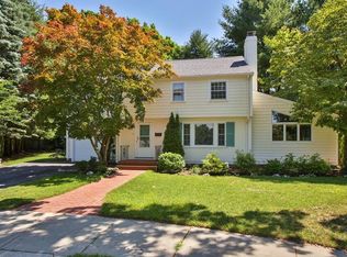 48 Swallow Dr, Newton, MA 02462