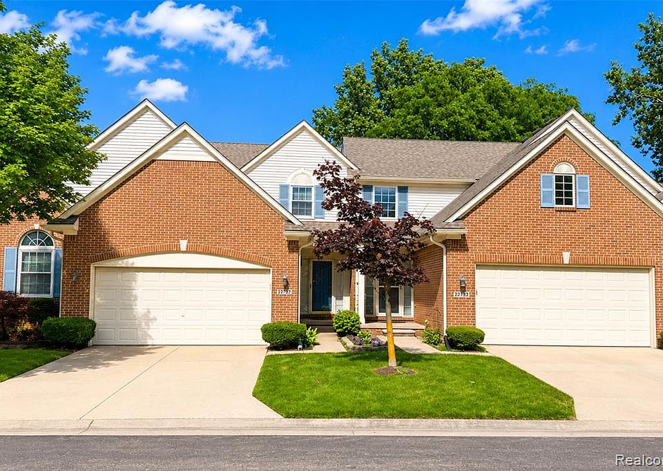 1st image of 22733 Coachlight Cir