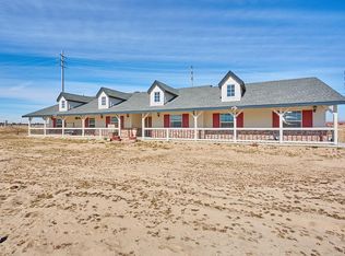 9470 Sunset View Rd, Apple Valley, CA 92308