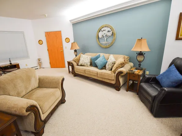 401 7th Ave S APT 103, Lewistown, MT 59457