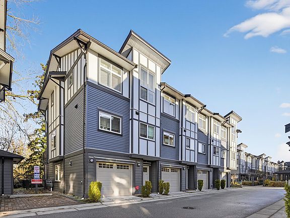 3rd image of 9680 Alexandra Rd #4