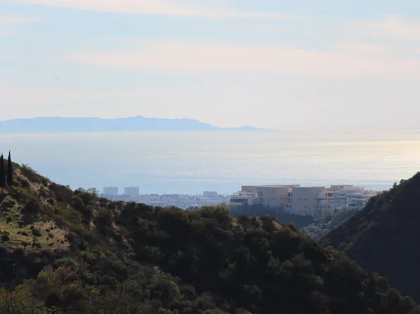 2007 Linda Flora Dr, Los Angeles, CA 90077