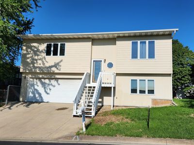 111 Village Dr, Pierre, SD, 57501