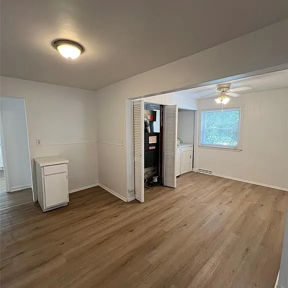 2504 Bannister St — Photo 7
