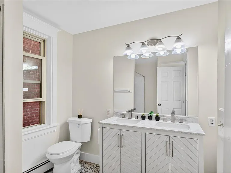 23 W Center St — Photo 26