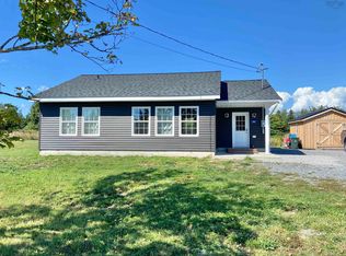 28 Franks Rd, West Pubnico, NS B0W3S0