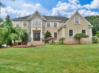 91 Sturr St, North Haledon, NJ 07508
