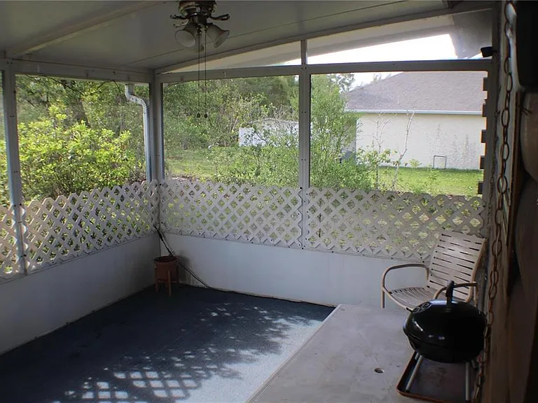 3045 Yorkshire Dr — Photo 17