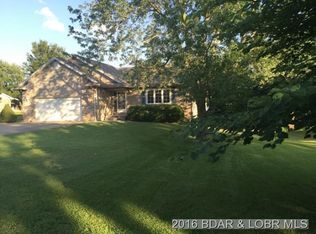 925 Sunnyview Cir, Eldon, MO 65026