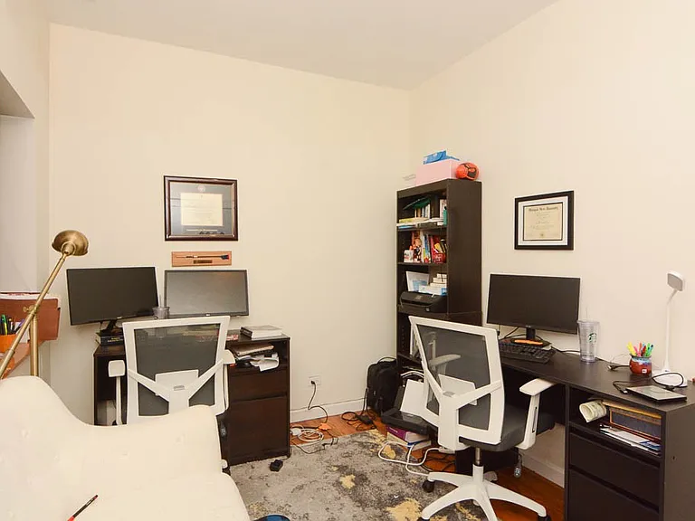 1346 W Henderson St #3 — Photo 15