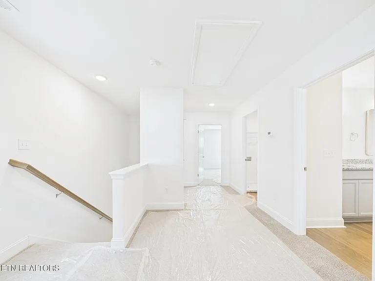 1729 Lateglow Way — Photo 23