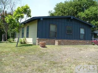 102 Westmont Dr, San Antonio, TX 78227
