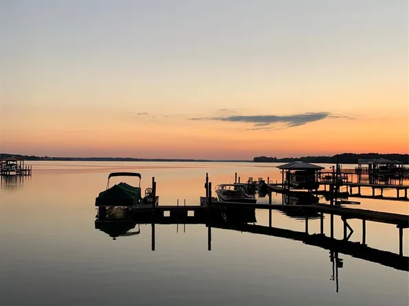 8181 Bright Water Ln, Denver, NC 28037