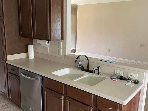 4th image of 2205 Woodgrove Ln