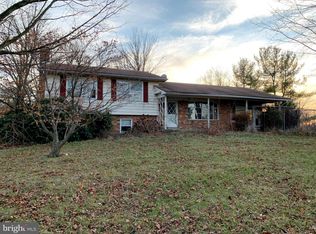 13695 Lexington Dr, Mount Airy, MD 21771