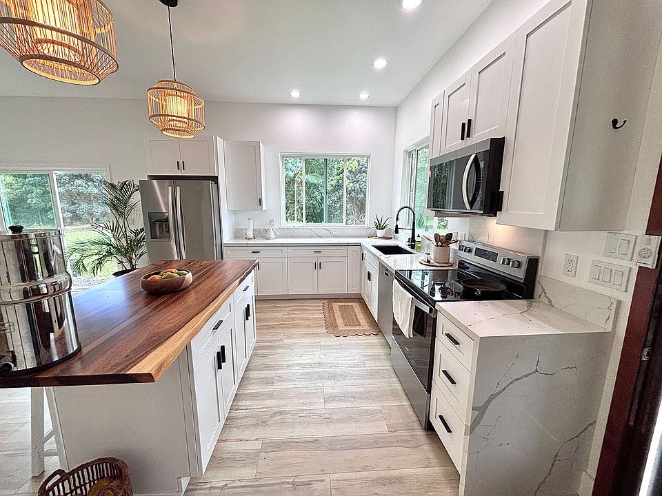 1st image of 1636B Huli Rd #B