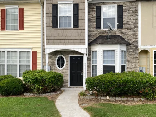 6106 Camden Forrest Cv, Riverdale, GA 30296