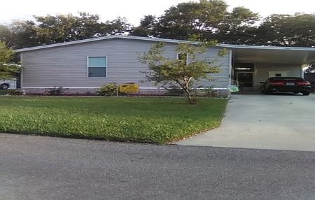 1st image of 945 Hyde Park Cir