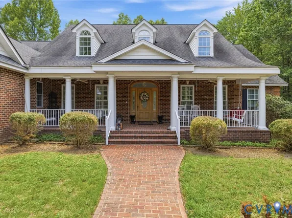 2065 Garrett Ln, Powhatan, VA 23139