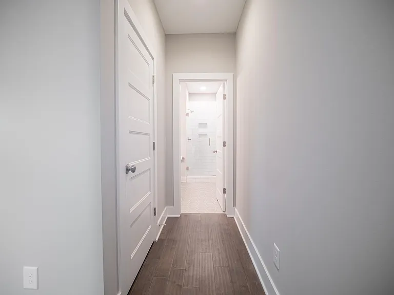 Main Floor Hallway/Bath