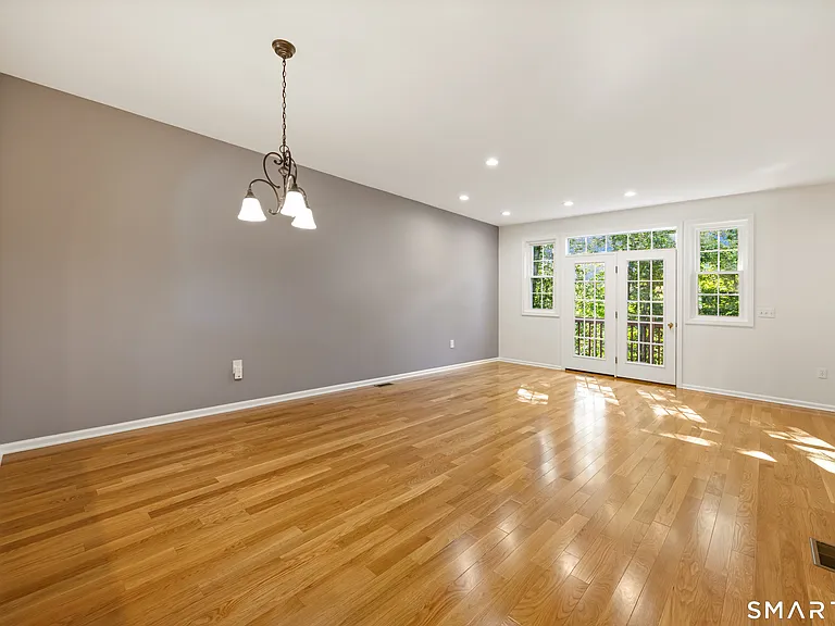 6 Cypress Ln #2 — Photo 9