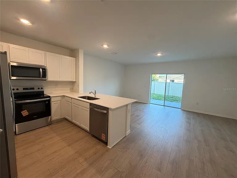 32538 Midsummer Night Ln — Photo 9