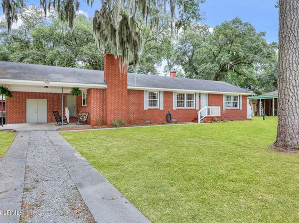3006 Hickory St, Beaufort, SC 29906