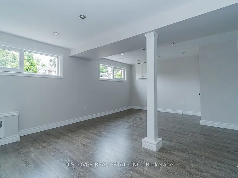 14 Donata Dr — Photo 11