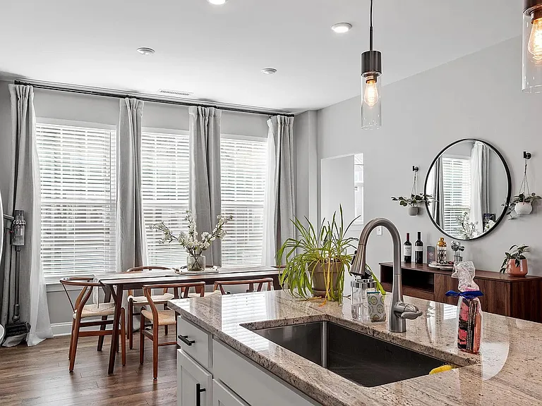 1014 Falling Rock Pl — Photo 10