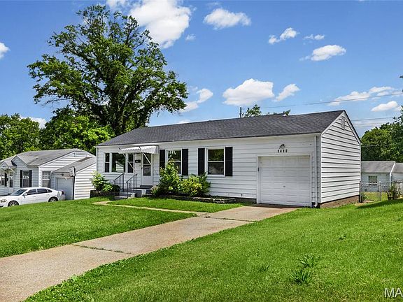 3rd image of 1410 Akron Dr