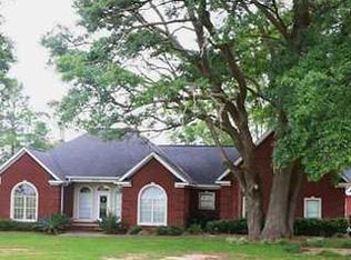 5709 Remington Rd, Moss Point, MS 39562
