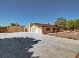 946 E Longhorn Cir, Chandler, AZ 85286
