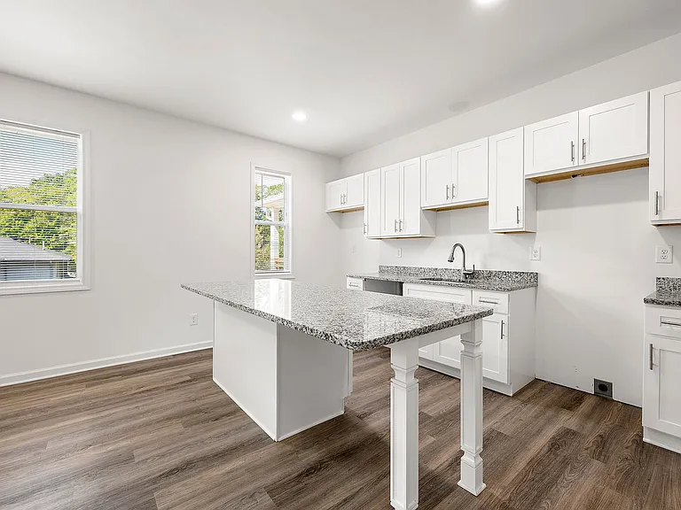 255 Love St SW #B2 — Photo 7