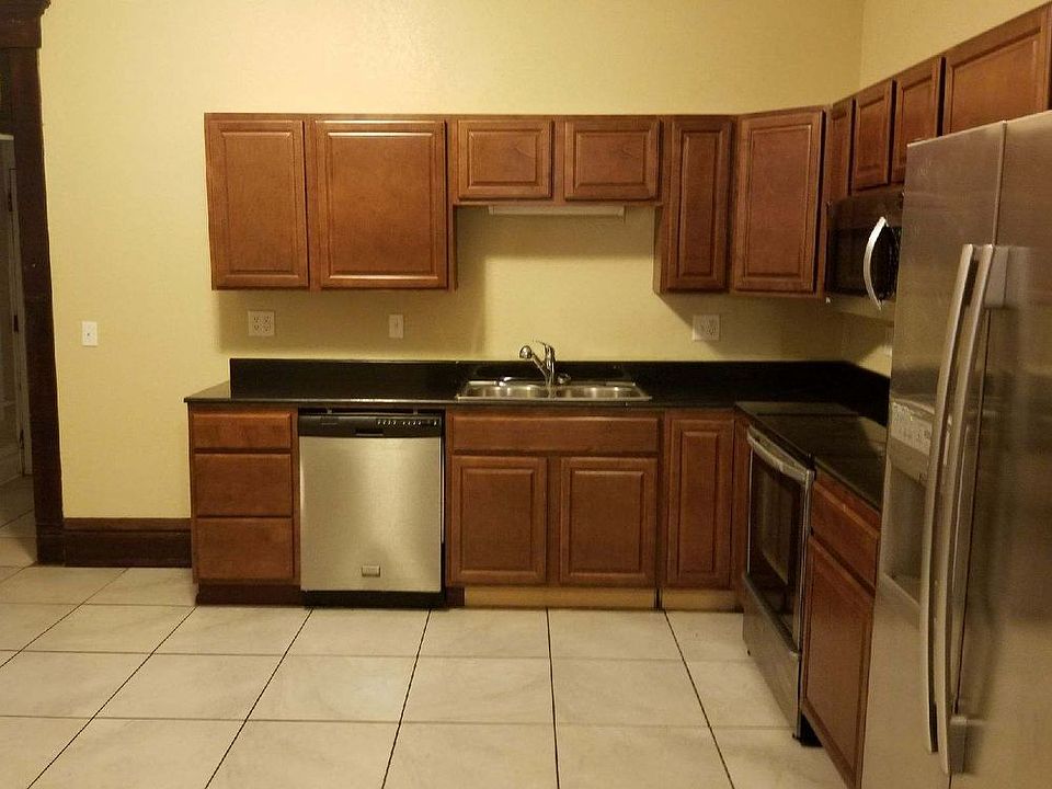 1st image of 2240-2242 N 4th St
