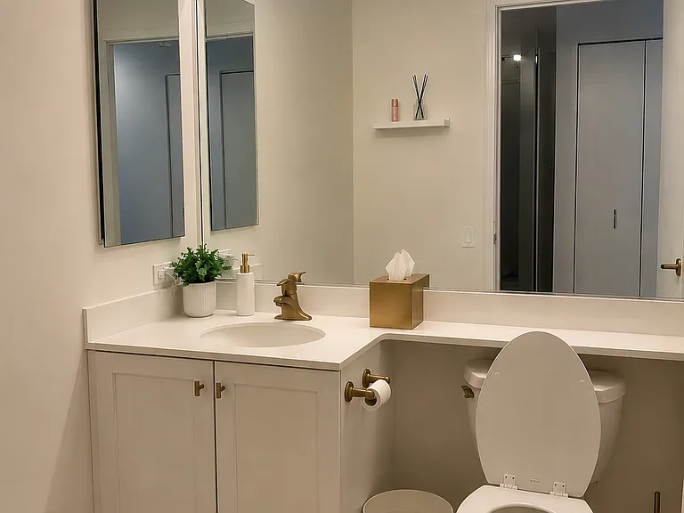 400 N La Salle Dr #1303 — Photo 11