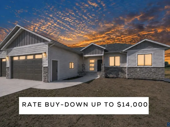 408 E 11th St, Crooks, SD 57020