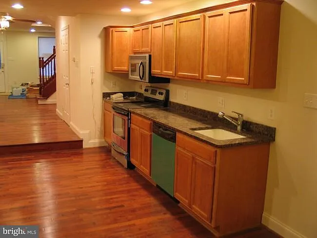 1811 E Pratt St — Photo 3