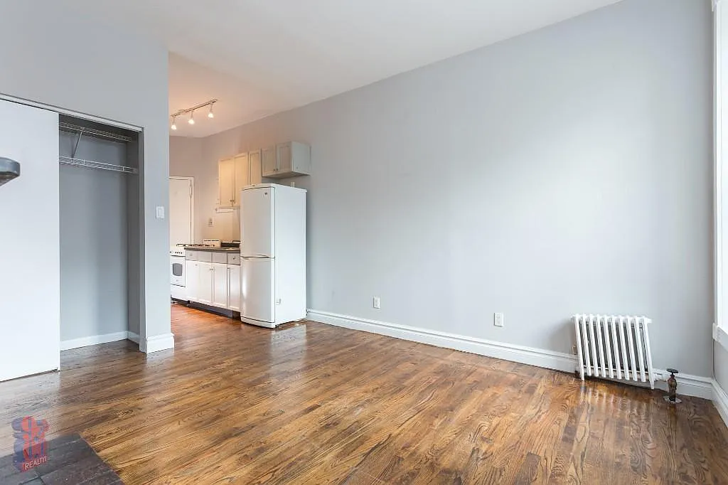 51 Leroy Street — Photo 3