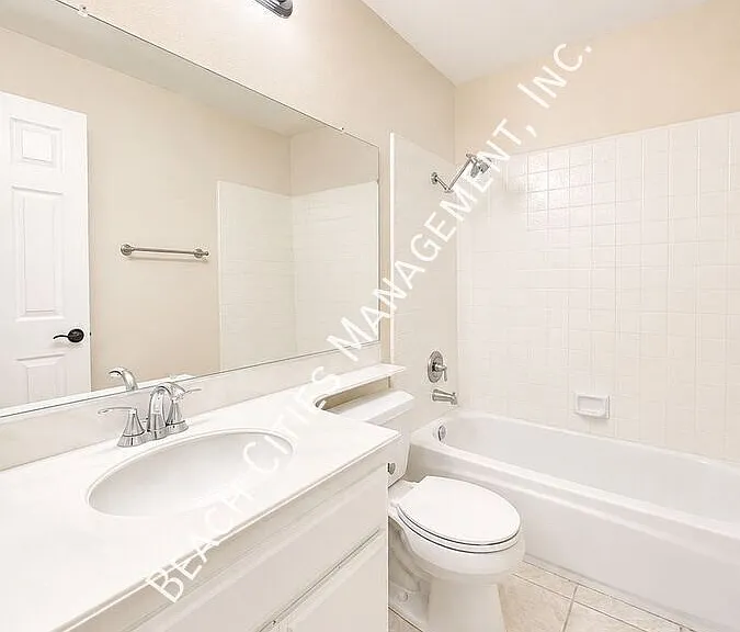 18220 Peters Ct — Photo 39