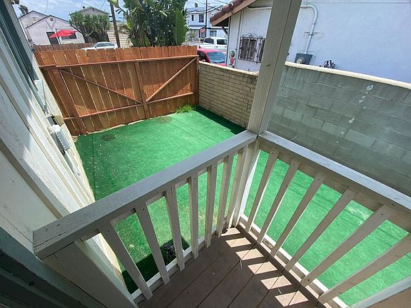5th image of 1729 Dahlia Ave