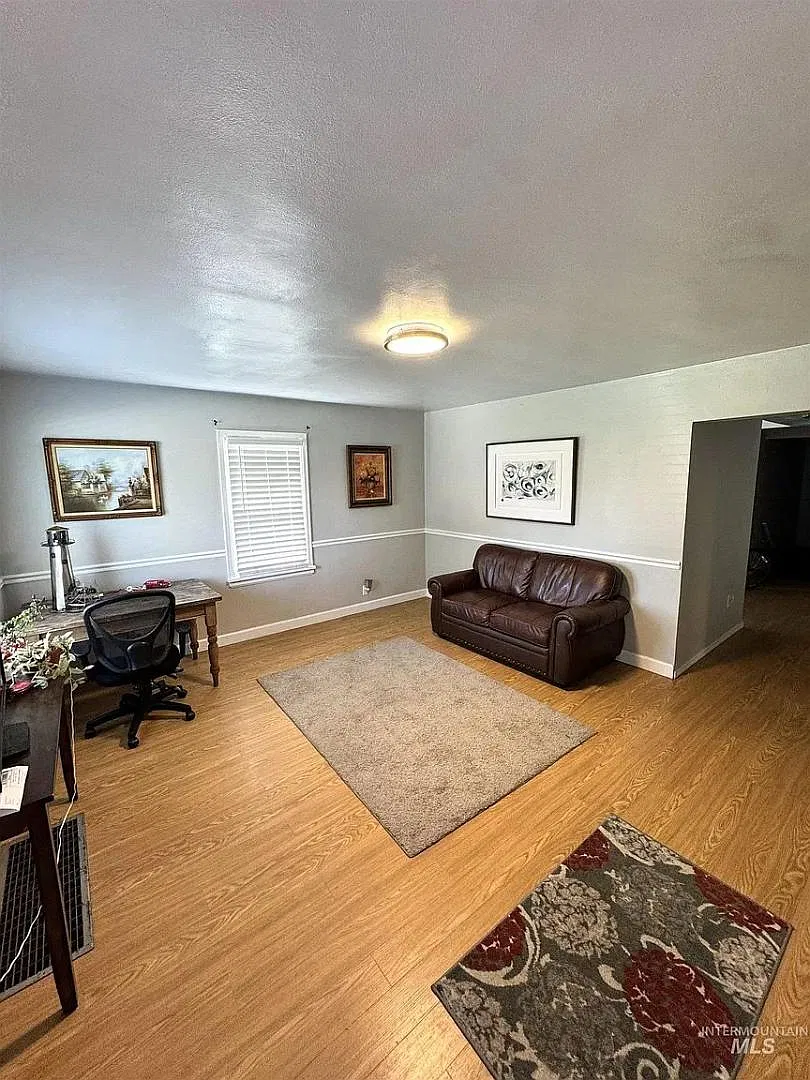 215 S Juniper St - Downstairs Back Bedroom — Photo 4