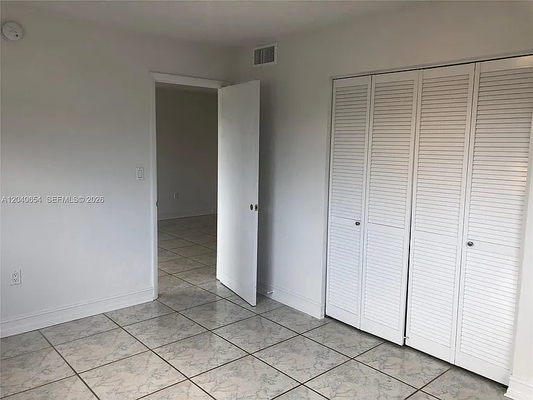 444 SW 4th St #404 — Photo 17