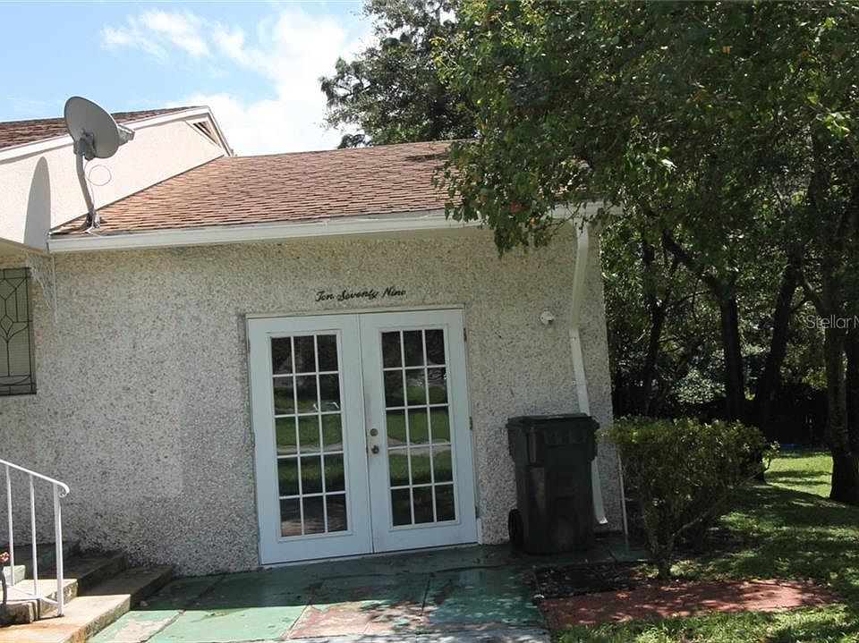1st image of 1079 W Magnolia St