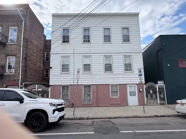 654 N 5Th St, Newark City, NJ 07107