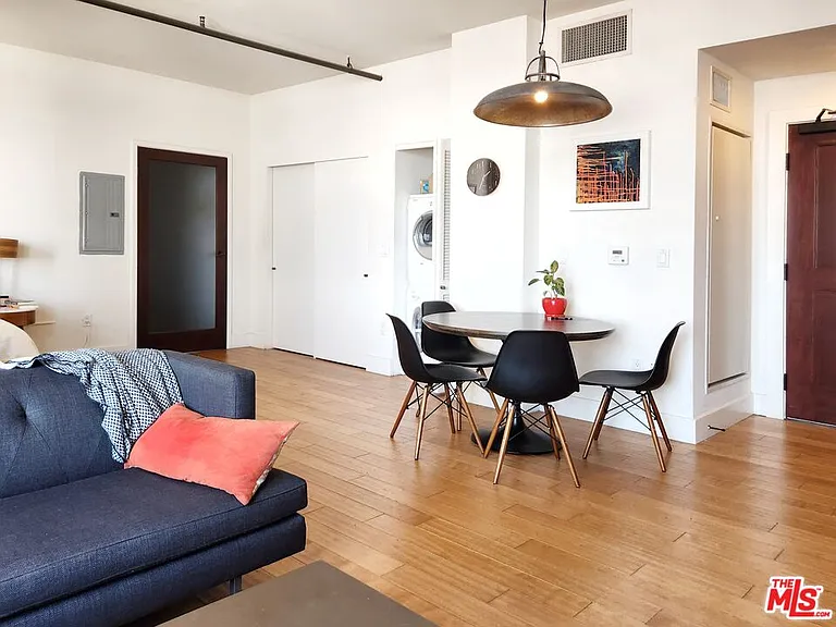 460 S Spring St #908 — Photo 12