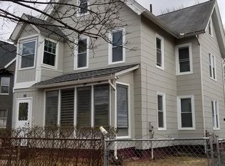 53 McKnight St, Springfield, MA 01109